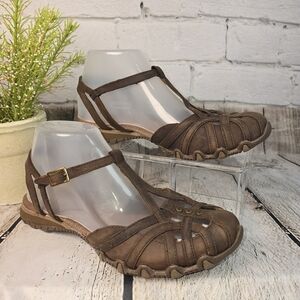 SKECHERS SANDALS BIKER CALIPER ANKLE STRAP BROWN LEATHER FLAP WOMENS SIZE 7